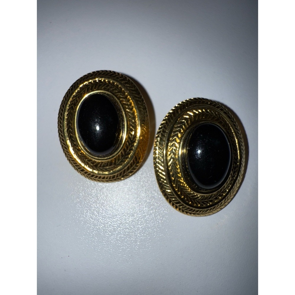 Vintage‎ Gold tone Black Cabochon Oval Clip on Earrings - Estate Western